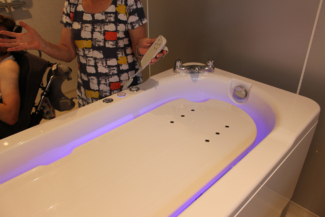 Pink LED lit powered bath